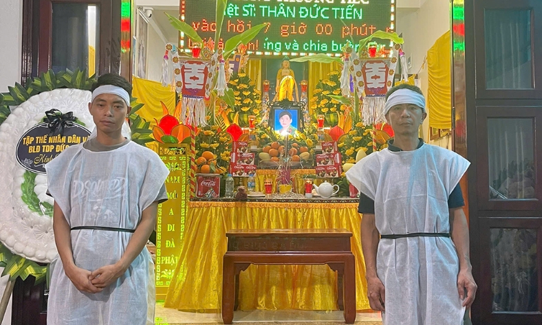  Đón hài cốt liệt sĩ Thân Đức Tiến về an táng tại quê nhà